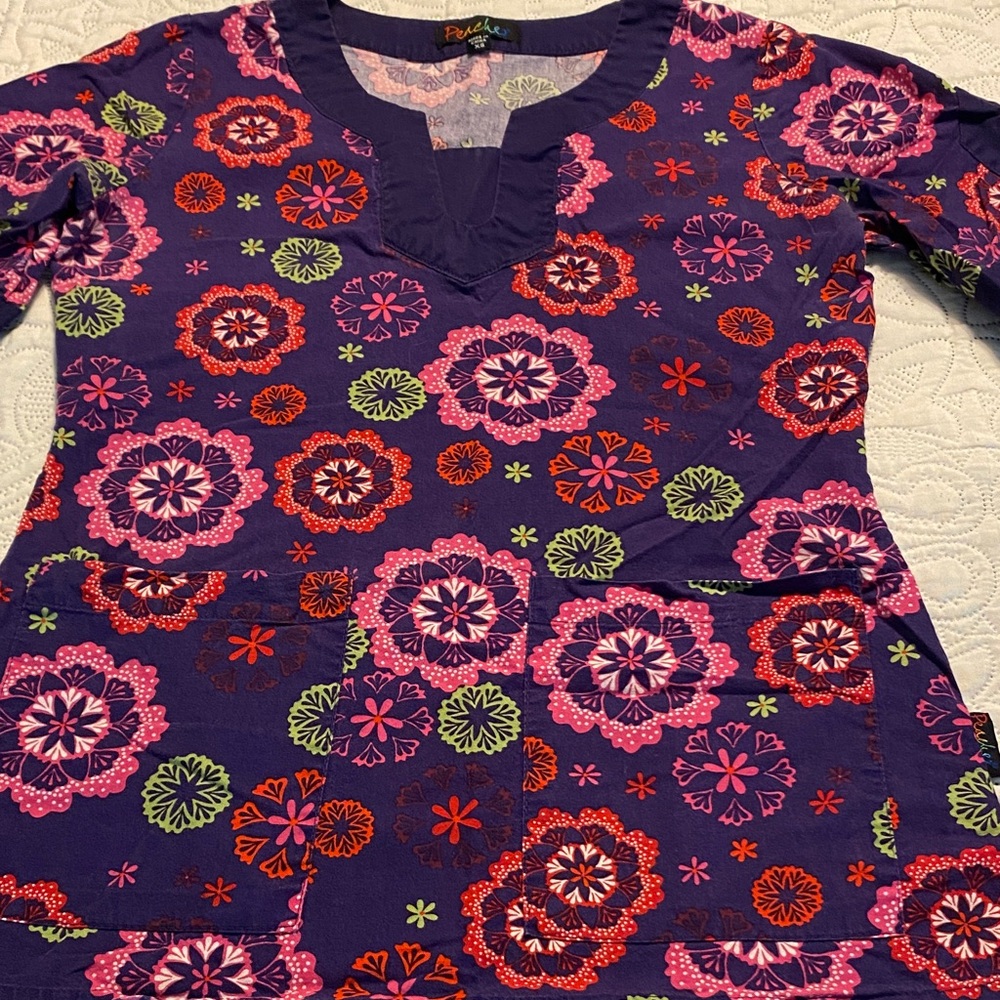 Purple Floral Tunic Scrub Top with Pink & Red Medallions and Split Sleeves Sz XS
